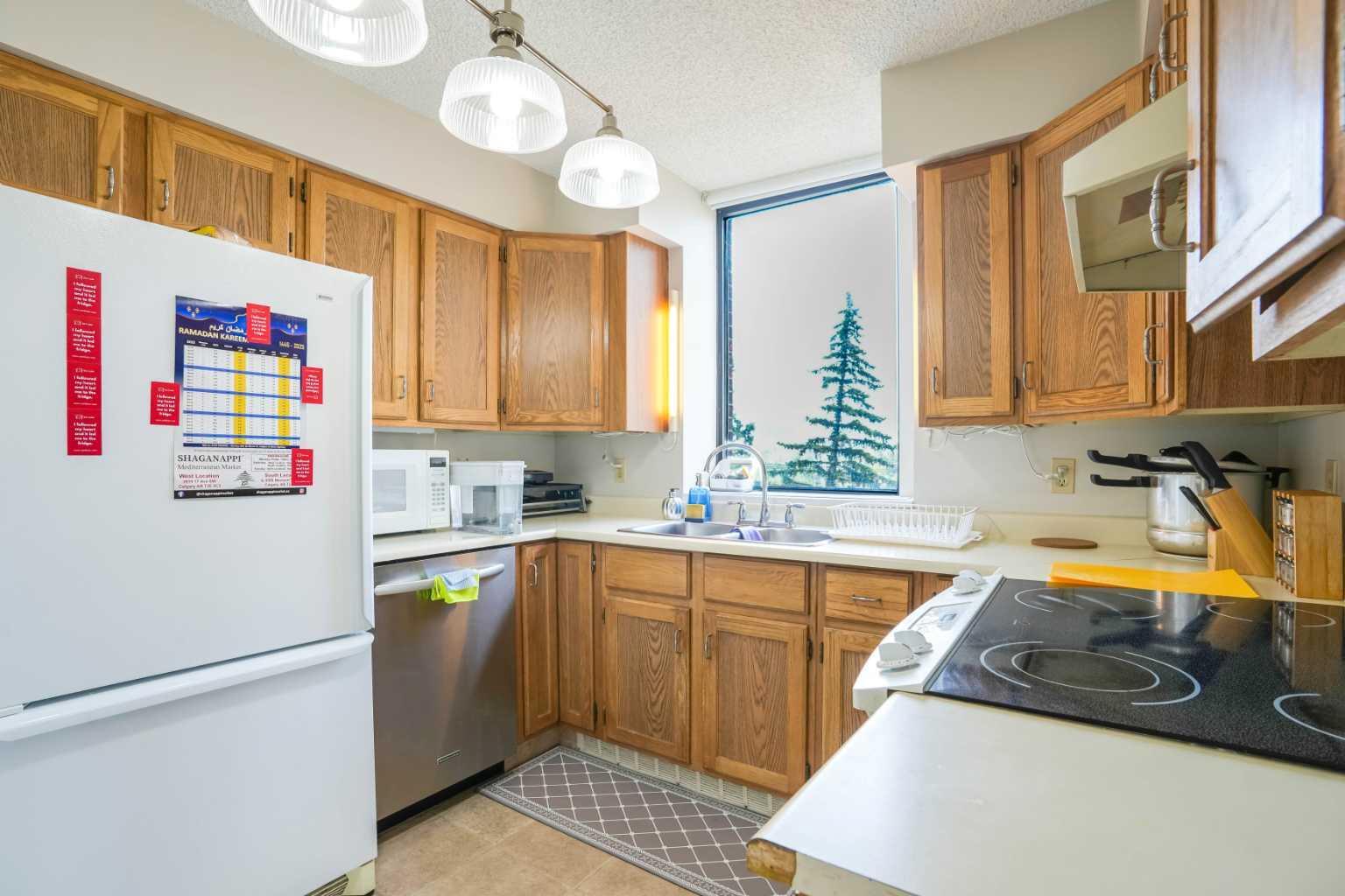 Property Photo: 80 Point McKay Crescent NW 408 AB T3B 4W4