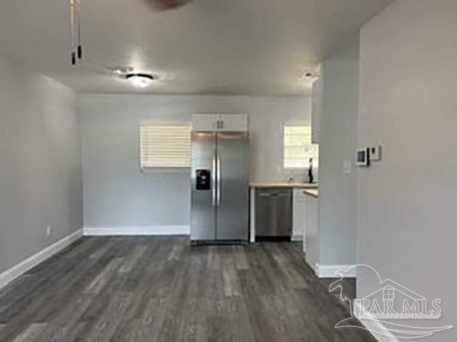 Property Photo:  725 Alfonso St  FL 32505 