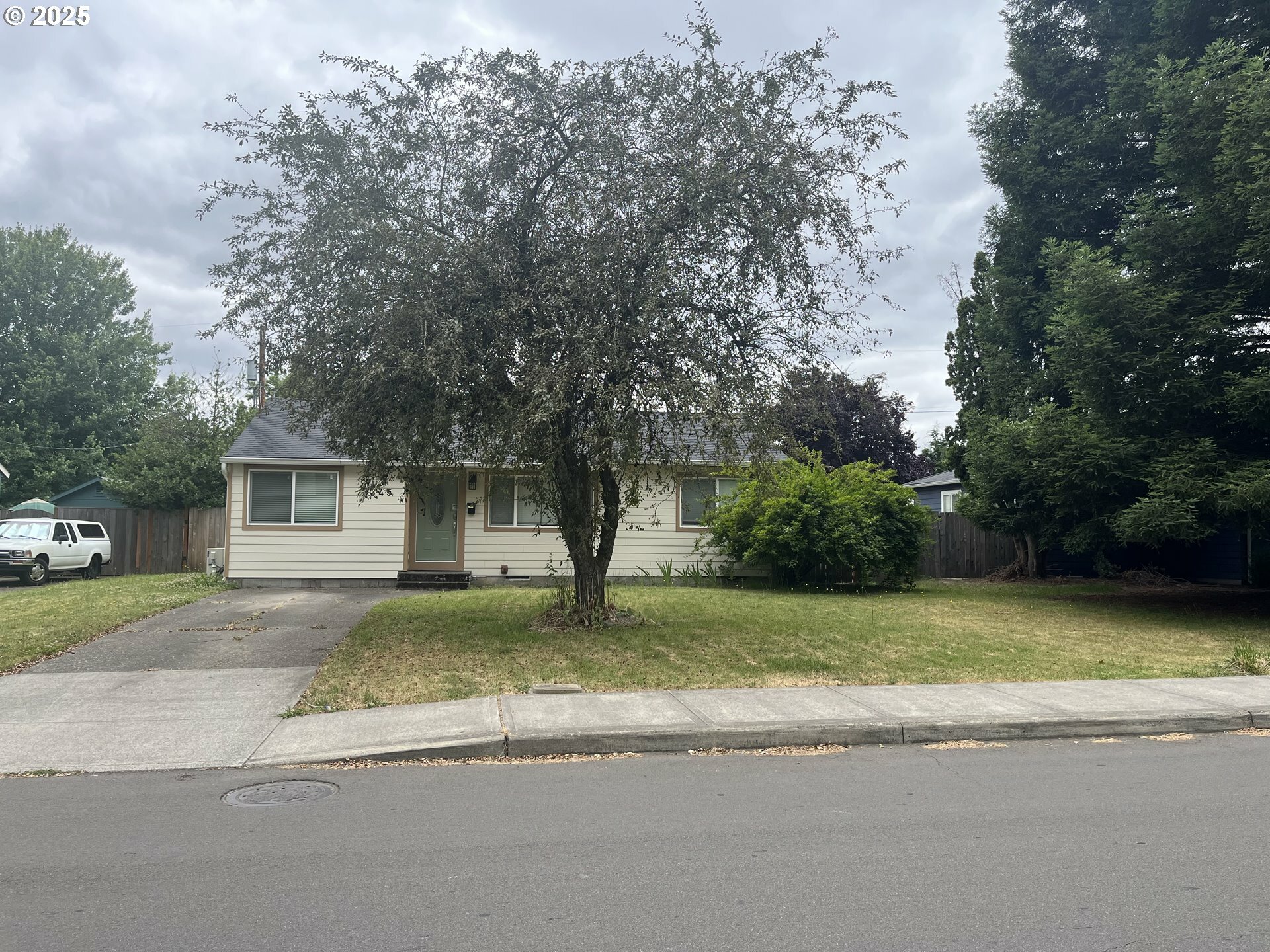 Property Photo: 3345 SW 124th Ave OR 97005