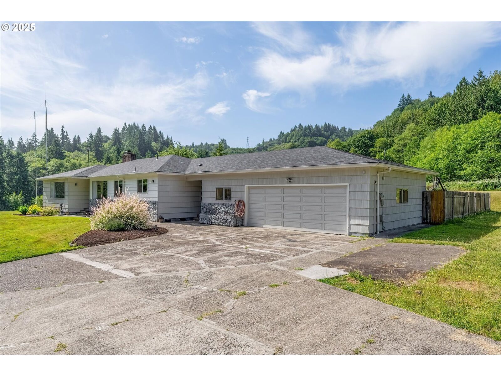 Property Photo:  841 Hazel Dell Rd  WA 98611 