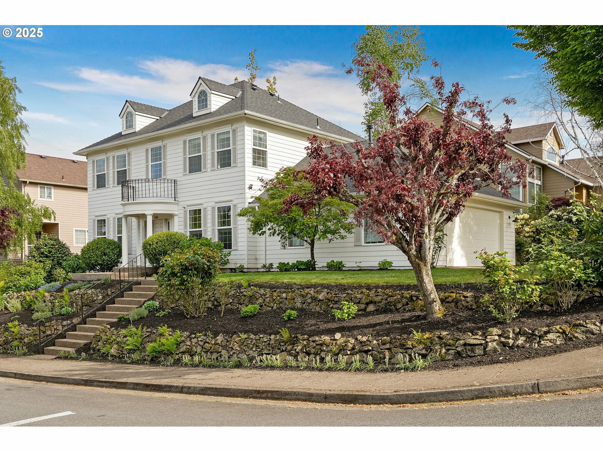 586 Valderama Ave  Salem OR 97306 photo