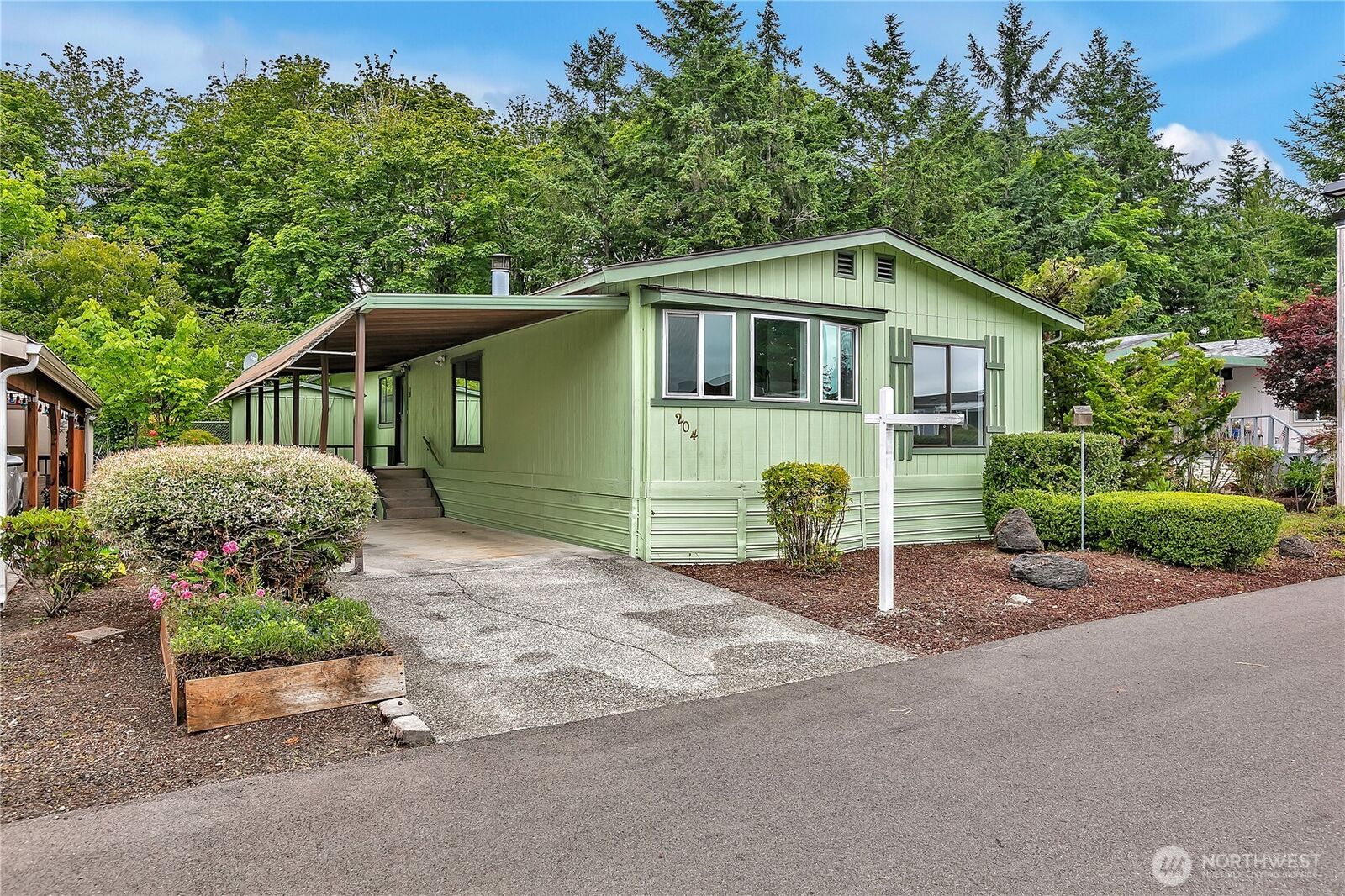 Property Photo:  1111  Archwood Drive SW 204  WA 98502 