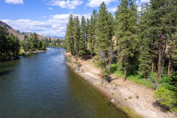 Property Photo: 3 A Ross Road WA 98856