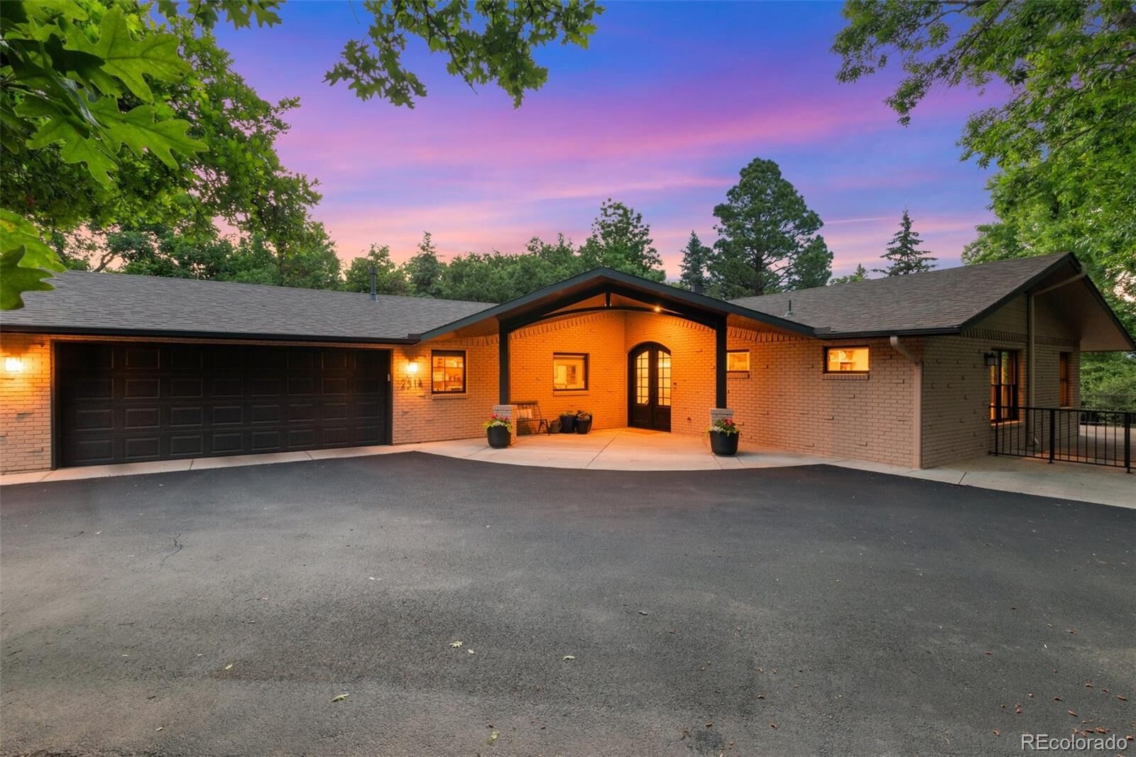 Property Photo:  2514 Old Broadmoor Road  CO 80906 