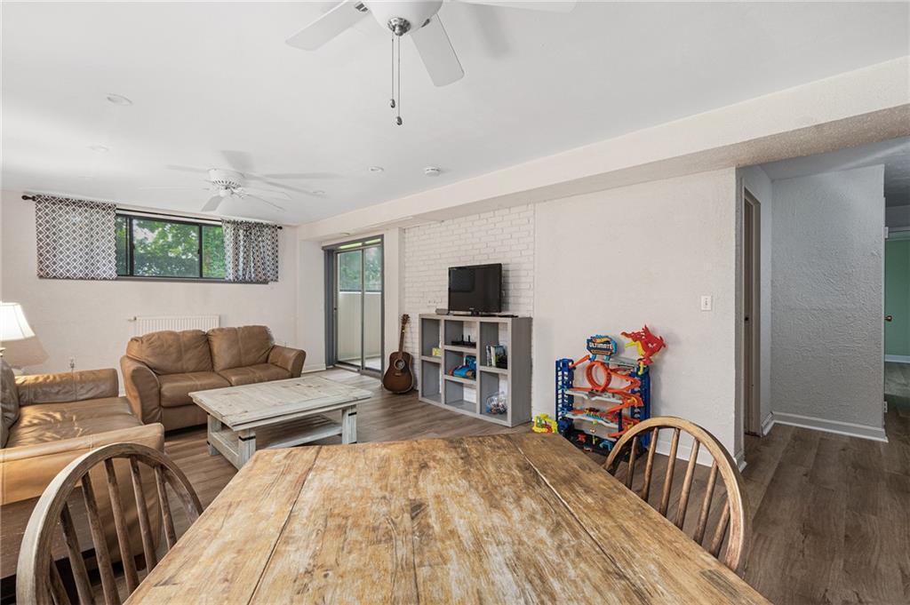 Property Photo:  401 Bellevue Avenue 100  RI 02840 