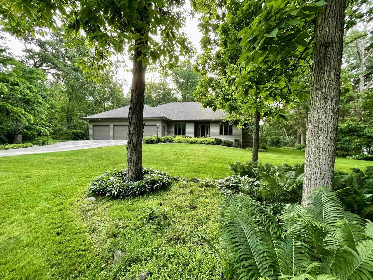 3301 West Forest Lane  Janesville WI 53545 photo