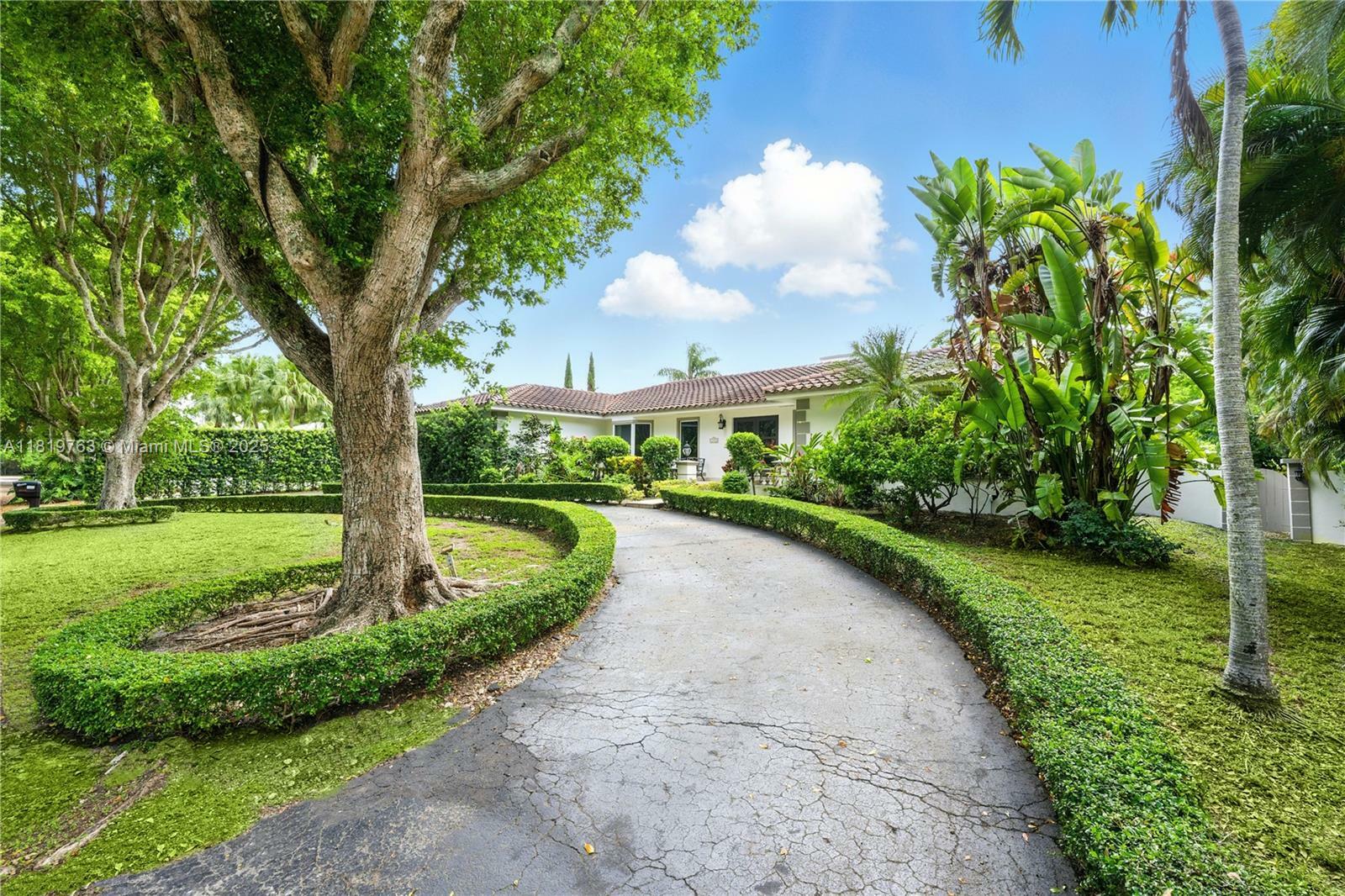 Property Photo: 13454 SW 58th Ave FL 33156