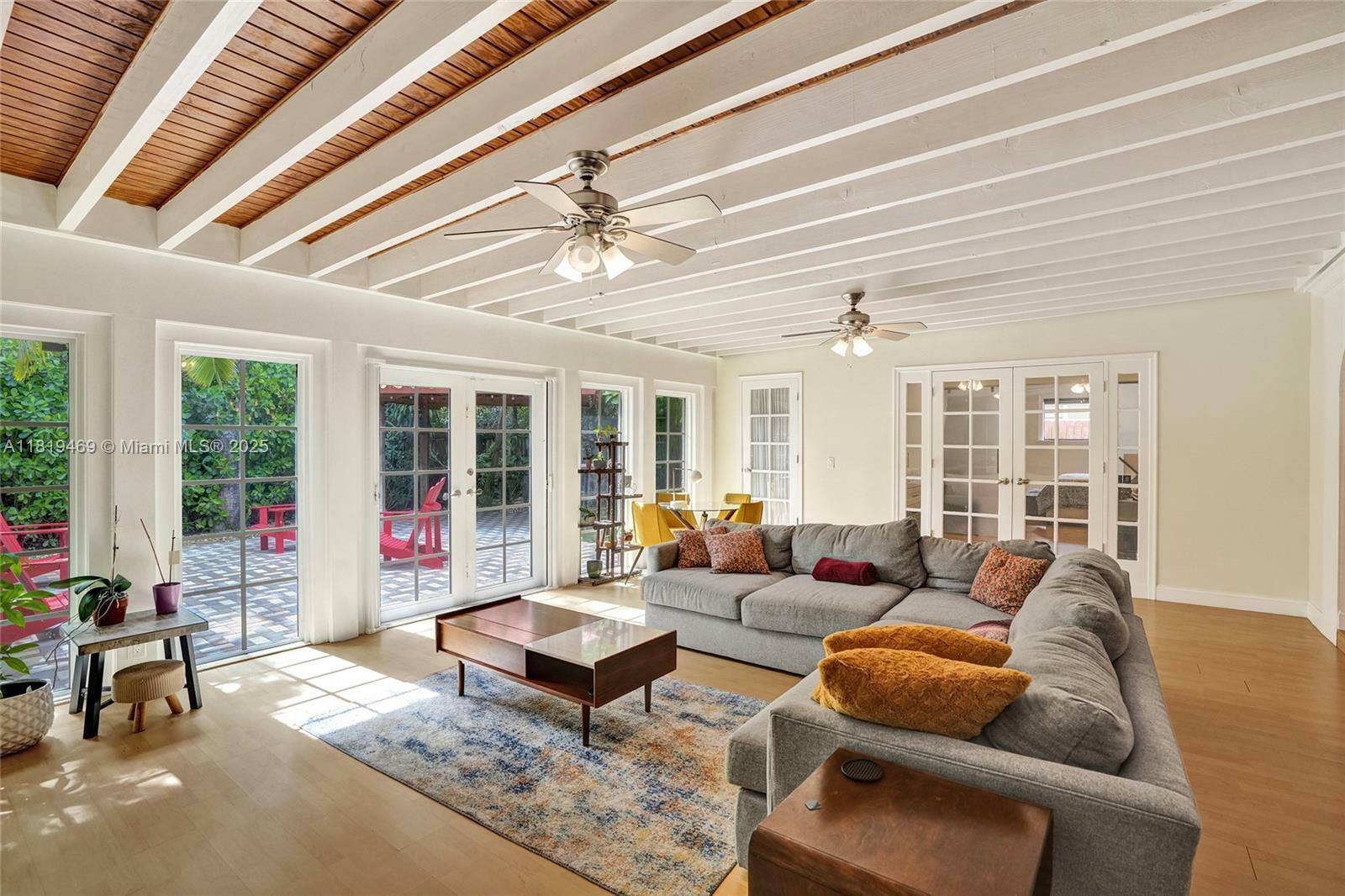 Property Photo: 3751 SW 58th Ave FL 33155