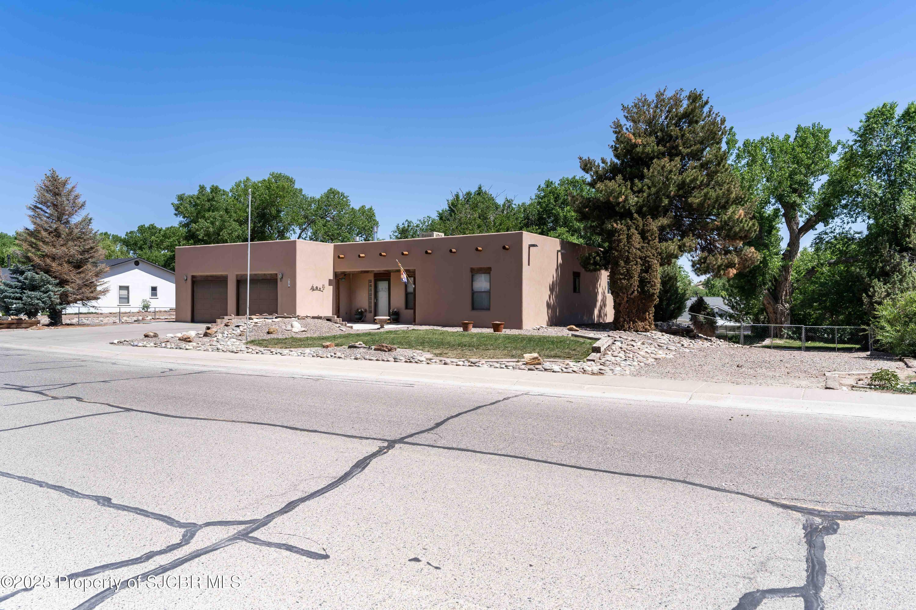 Property Photo: 615 French Drive NM 87410