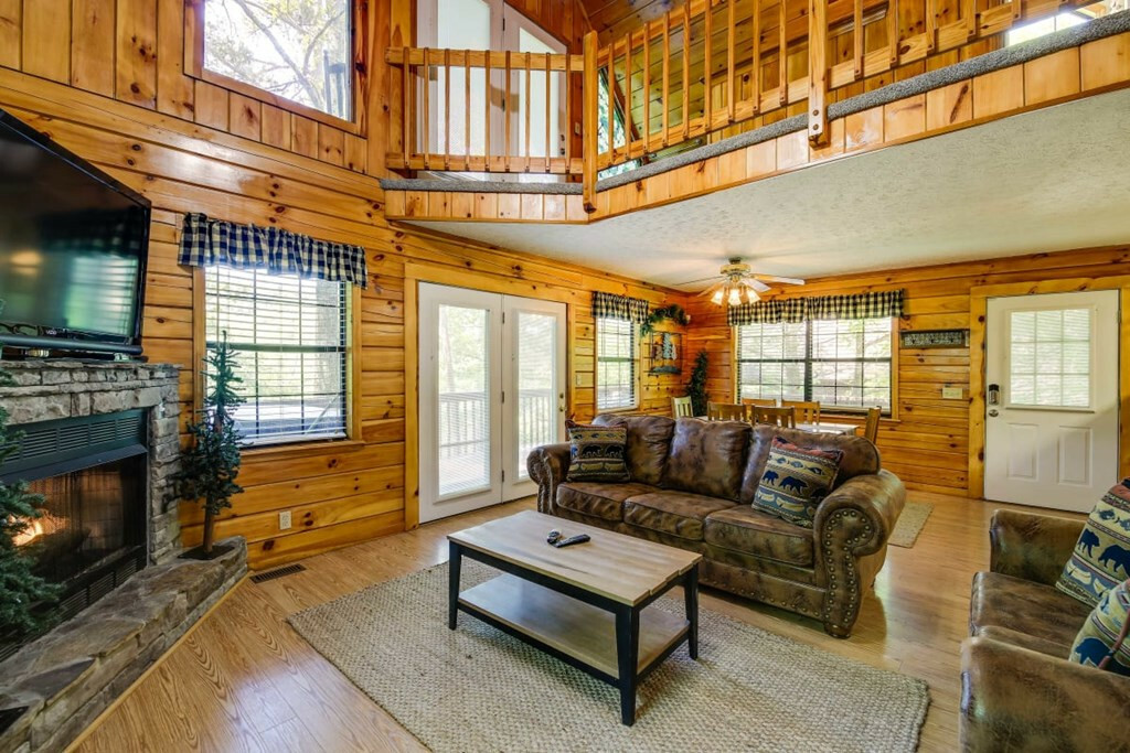 Property Photo: 1656 Racoon Den Way TN 37862