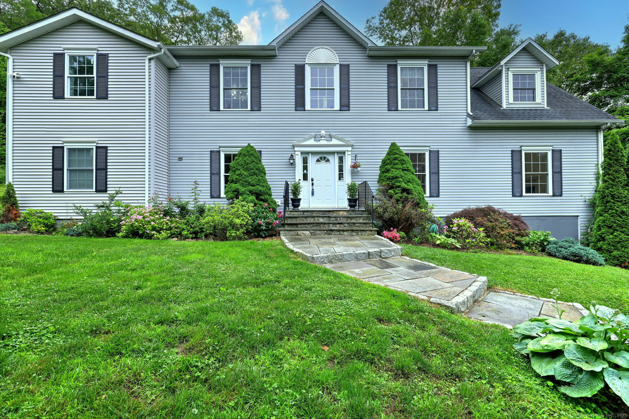 Property Photo: 2 Abbey Lane CT 06470