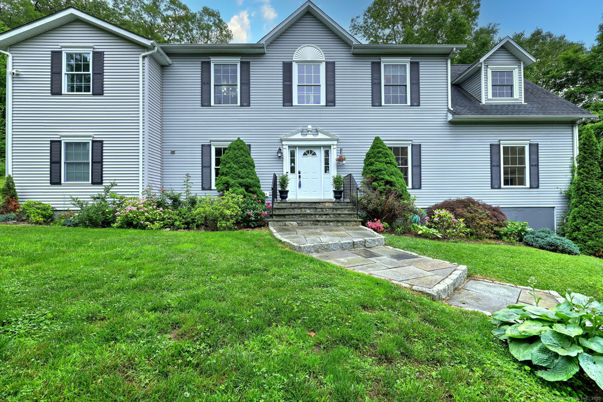 Property Photo: 2 Abbey Lane CT 06470
