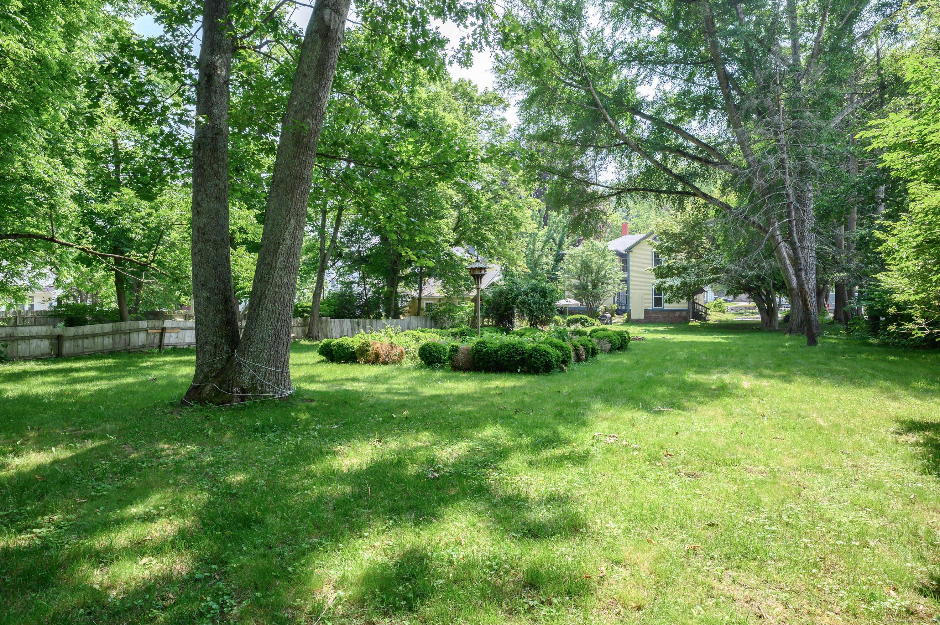 Property Photo: 189 Broadway CT 06360