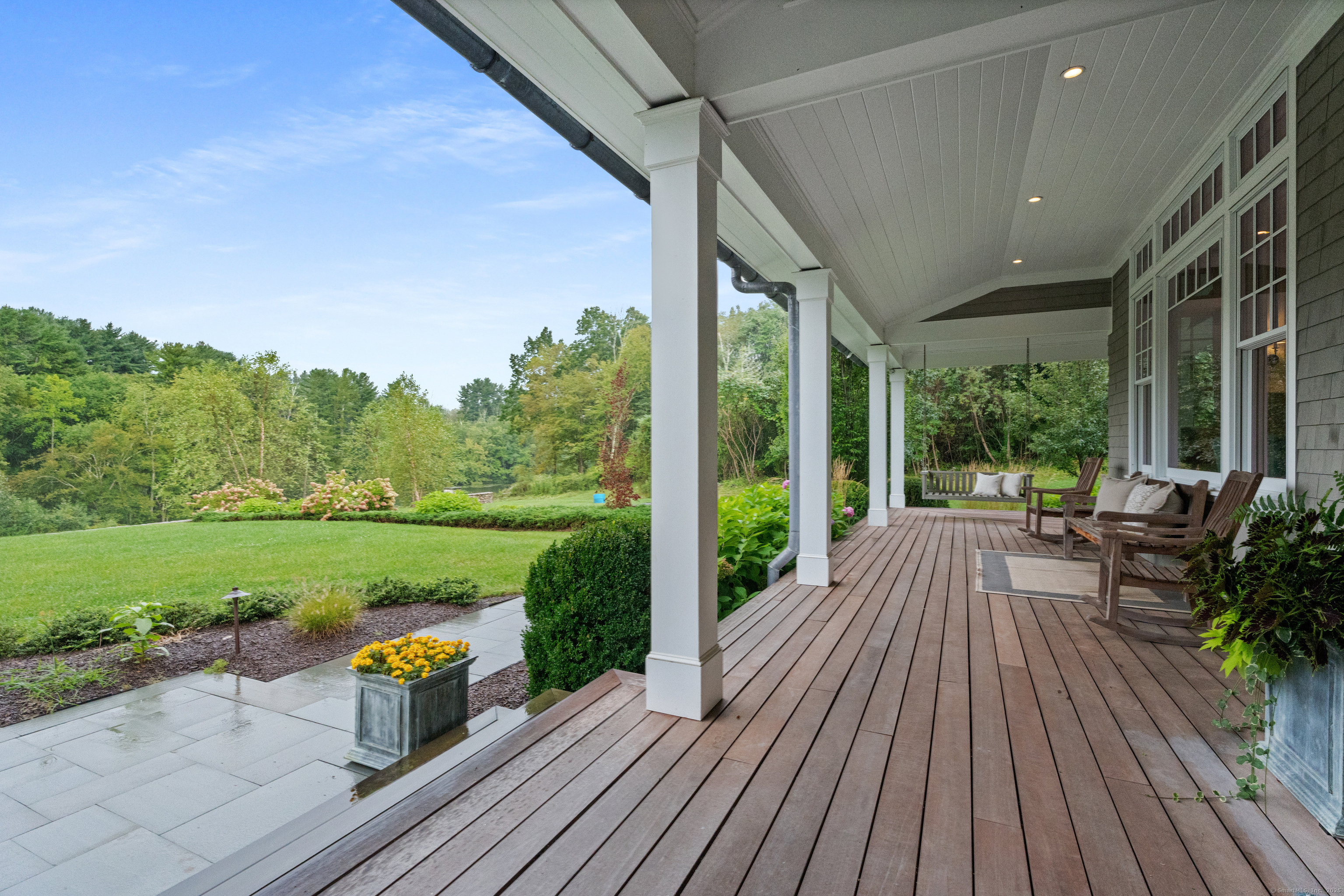 Property Photo:  294 Maple Road  CT 06612 