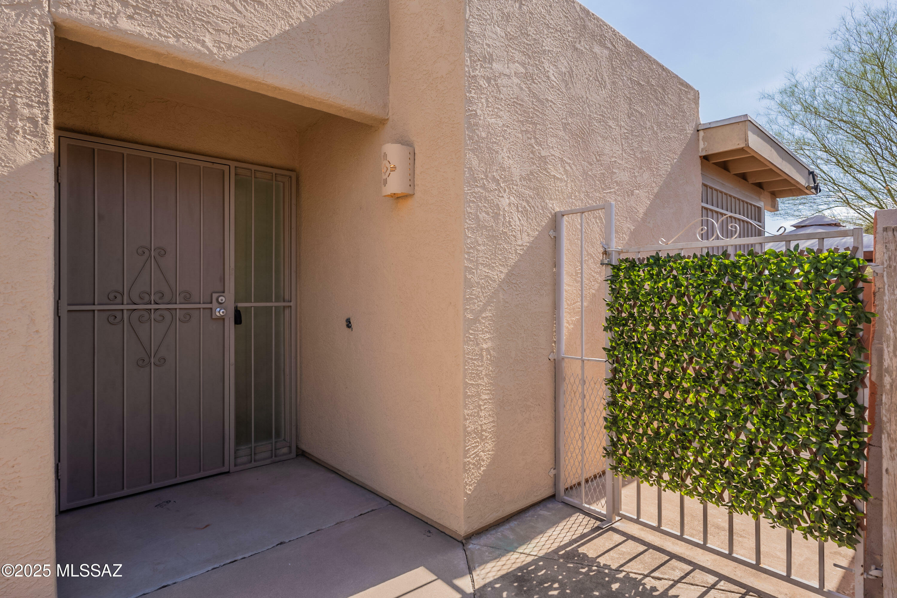 Property Photo: 1971 N Frances Boulevard AZ 85712
