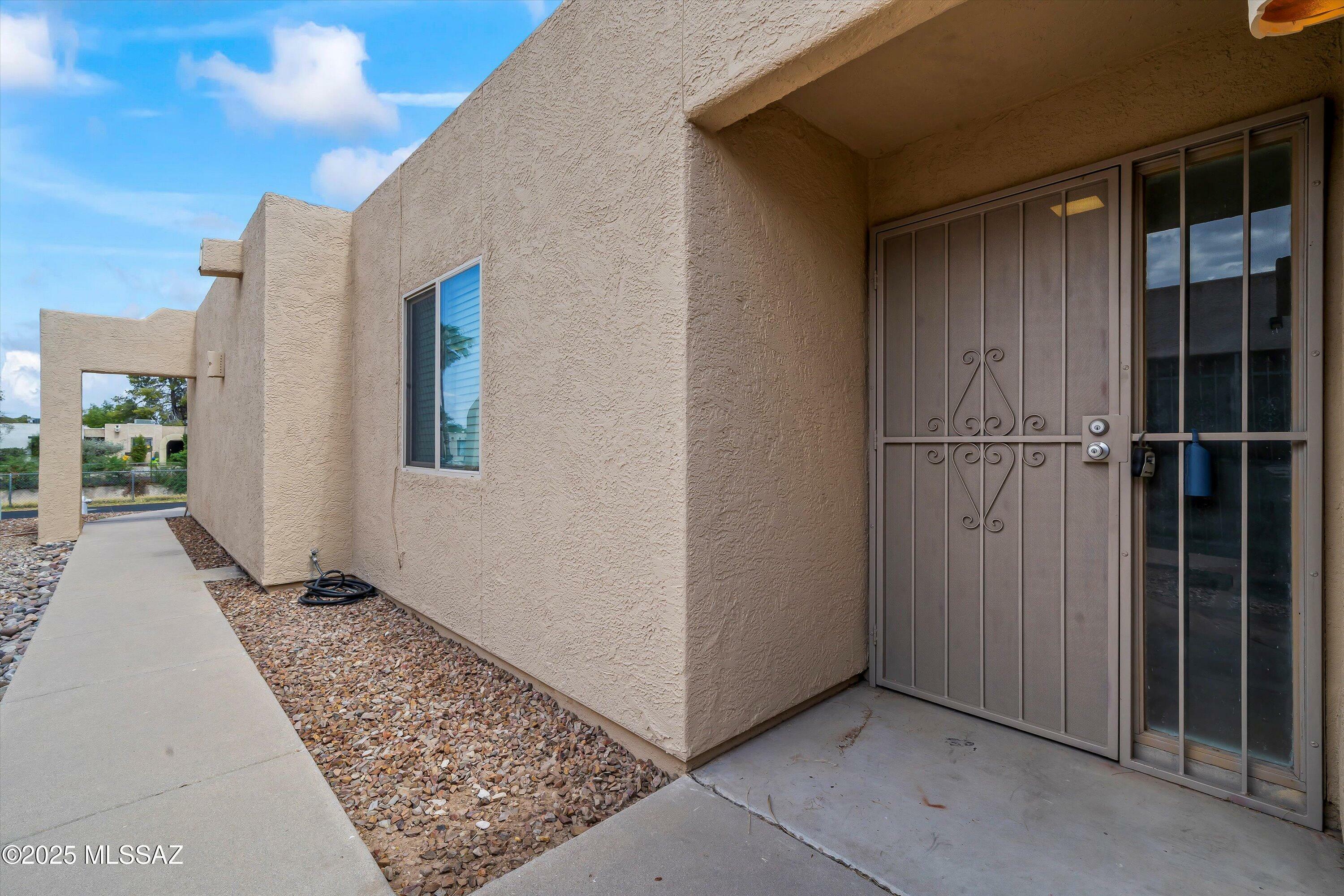 Property Photo: 1971 N Frances Boulevard AZ 85712