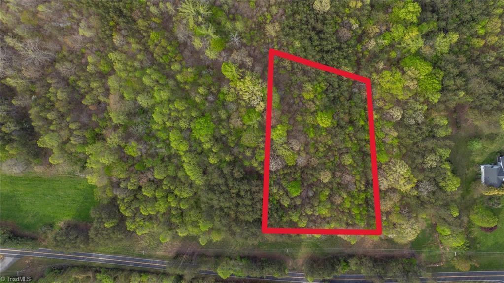 Property Photo: 1095 Smith Road NC 27048
