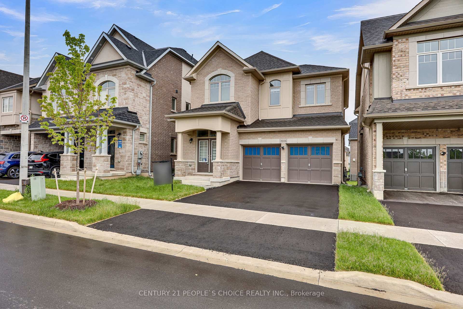 Photo de la propriété: 3936 Leonardo Street ON L7M 0Z8