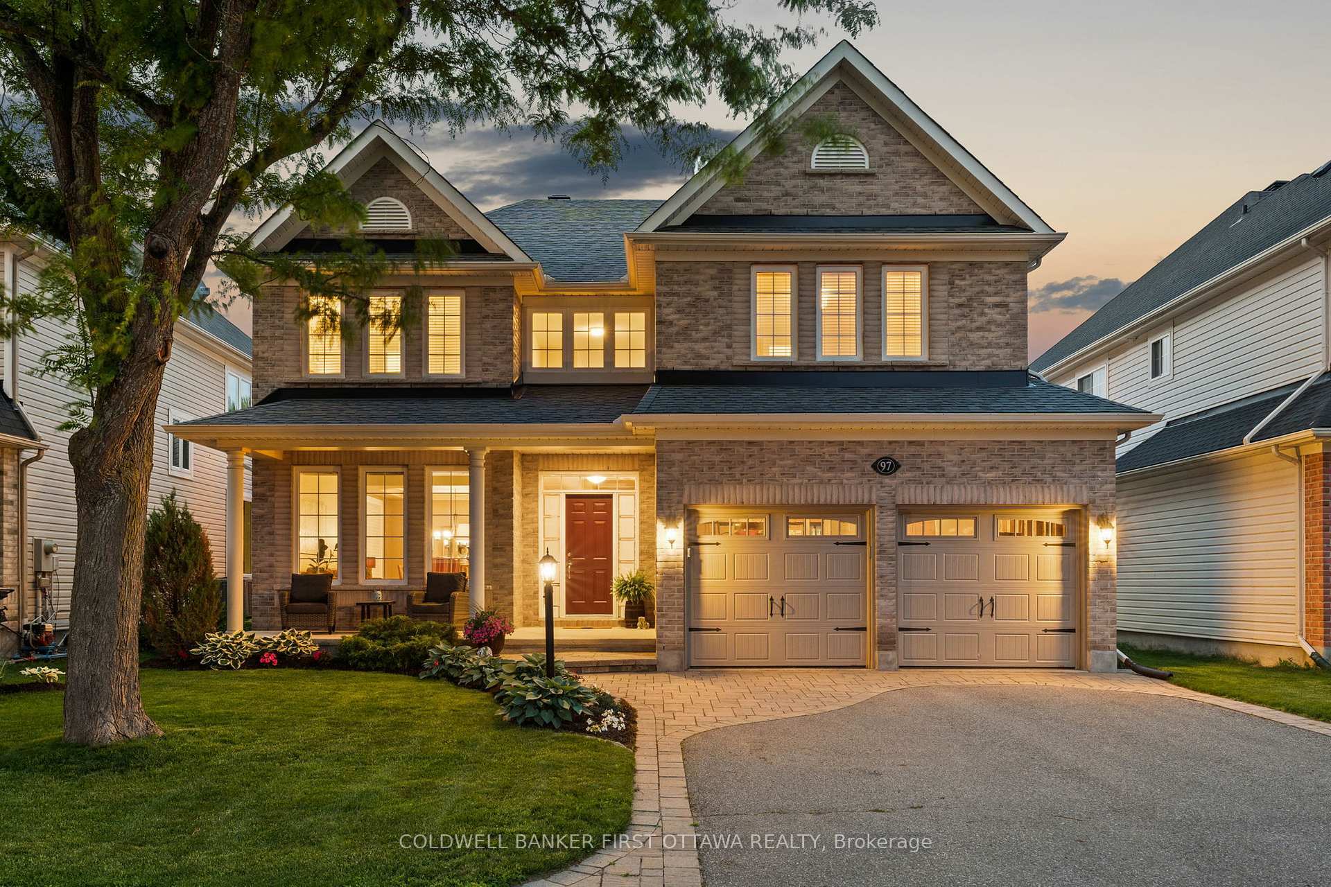 Photo de la propriété: 97 Blackshire Circle ON K2J 5M3