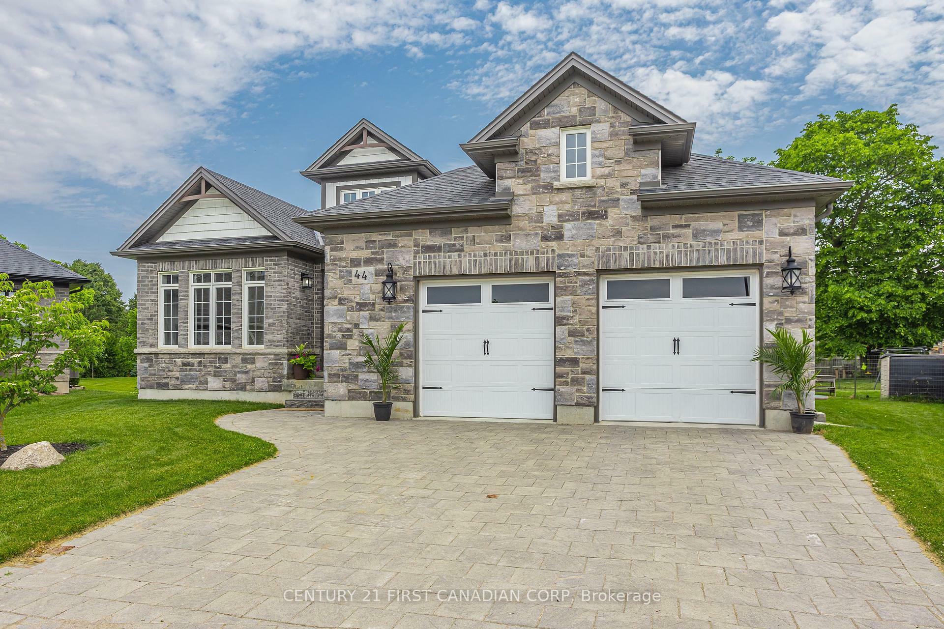 Property Photo: 44 Violet Court ON N0M 2A0