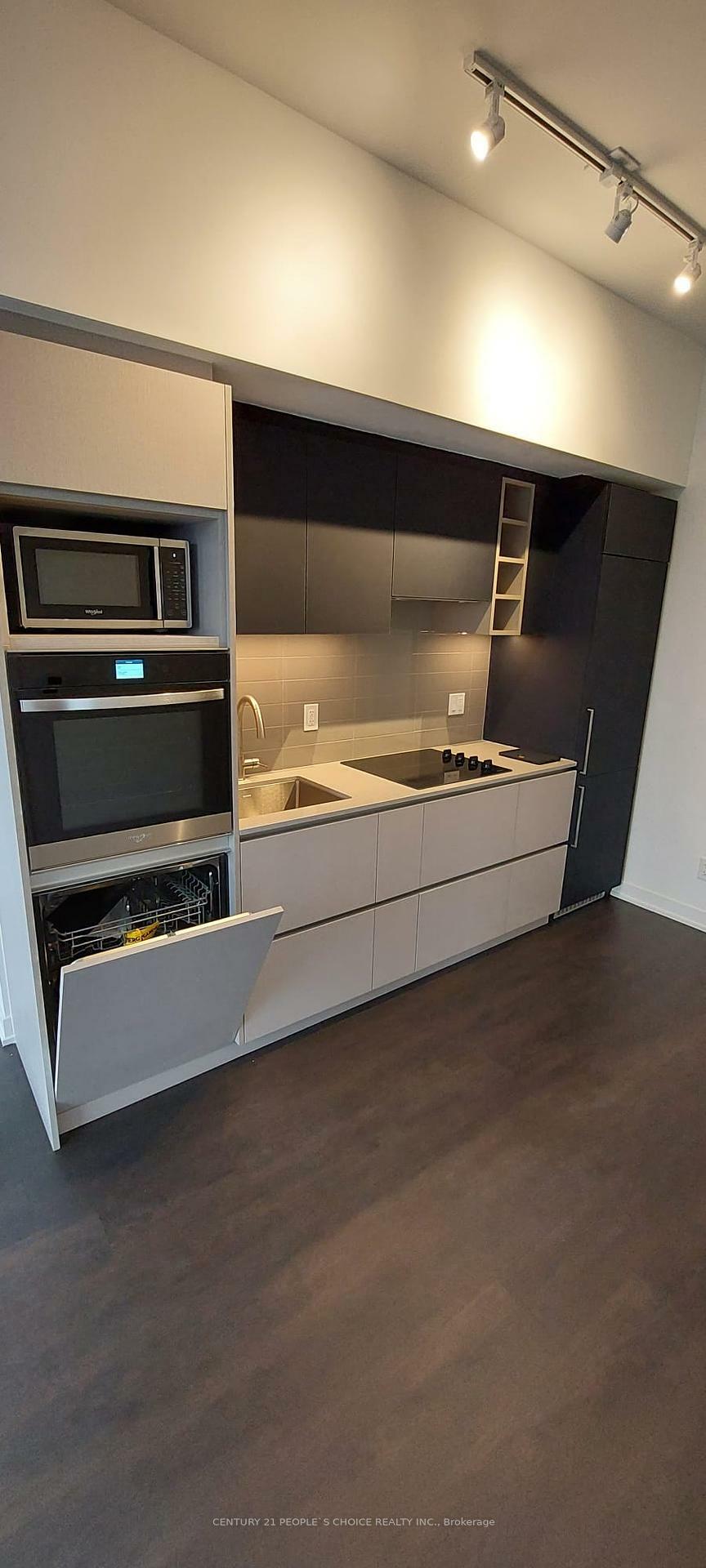 319 Jarvis Street 1517  Toronto ON M5B 0C8 photo