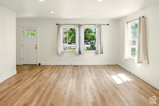 Property Photo: 840 E 22nd St S UT 84401