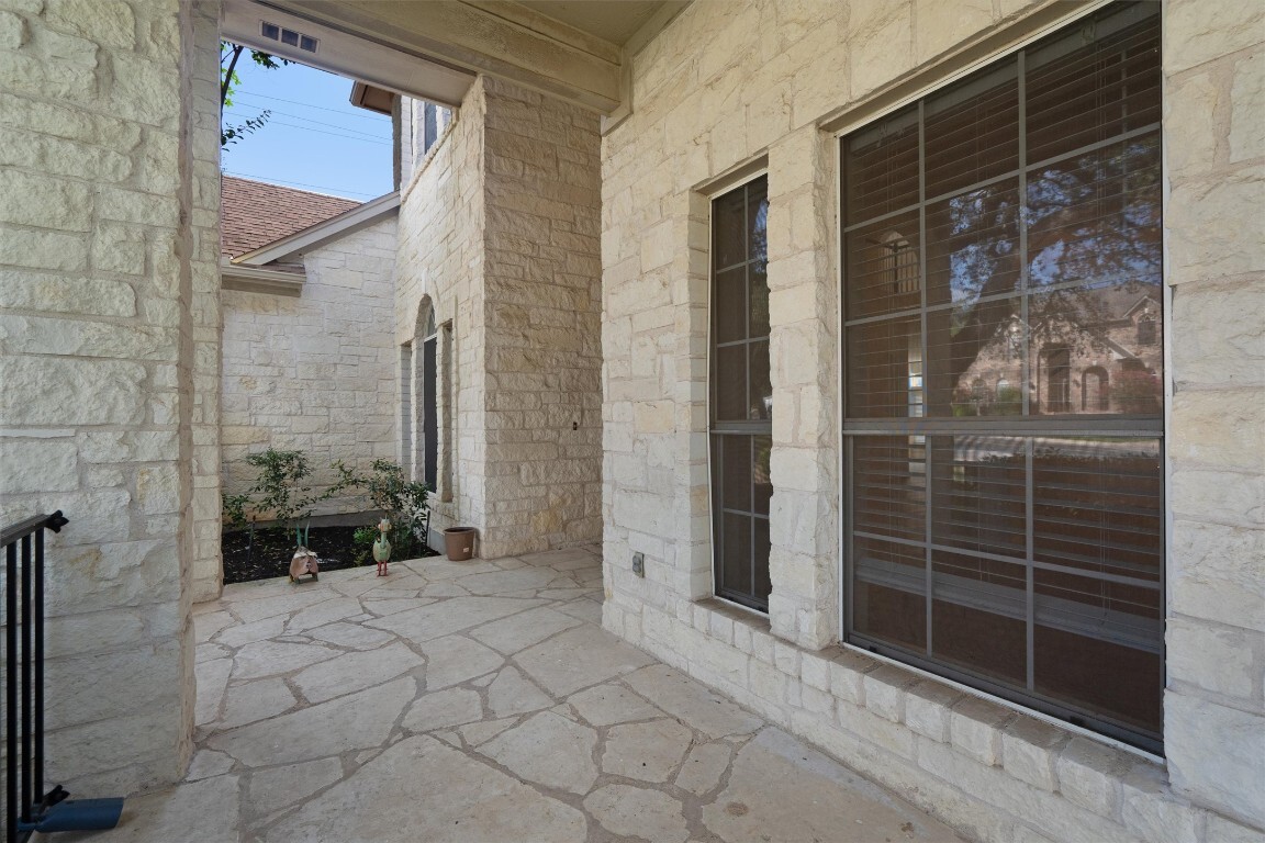 Property Photo:  10303 Spicewood Parkway  TX 78750 