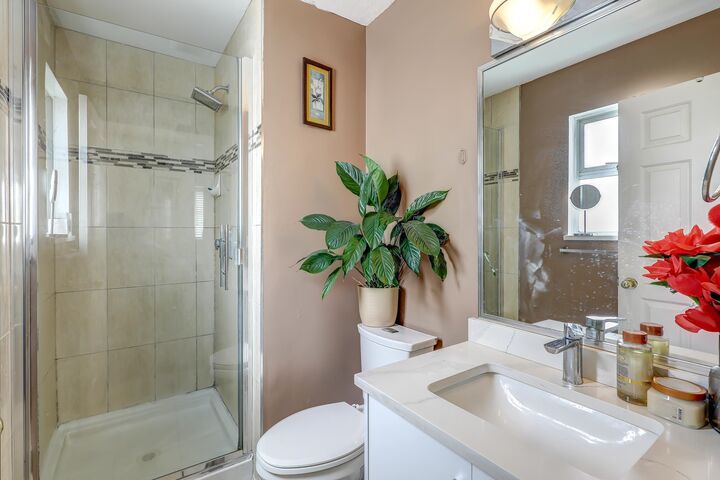 Property Photo: 14115 88th Avenue BC V3W 3L5