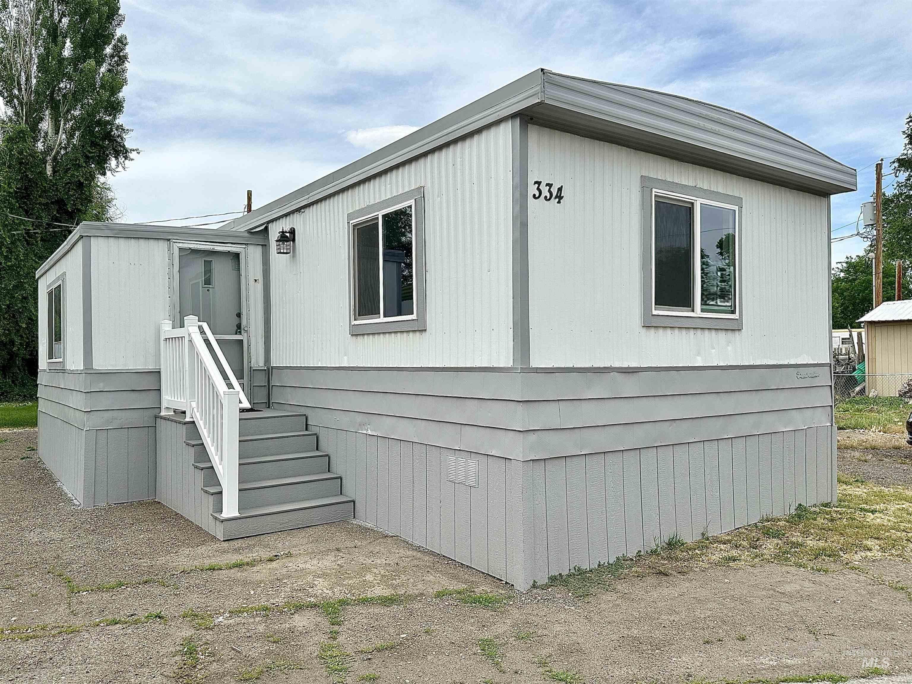 Property Photo: 220 E 10th N M334 ID 83647