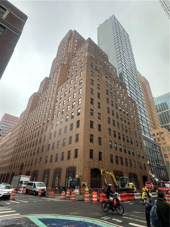 Property Photo: 365 Bridge Street 9H NY 11201