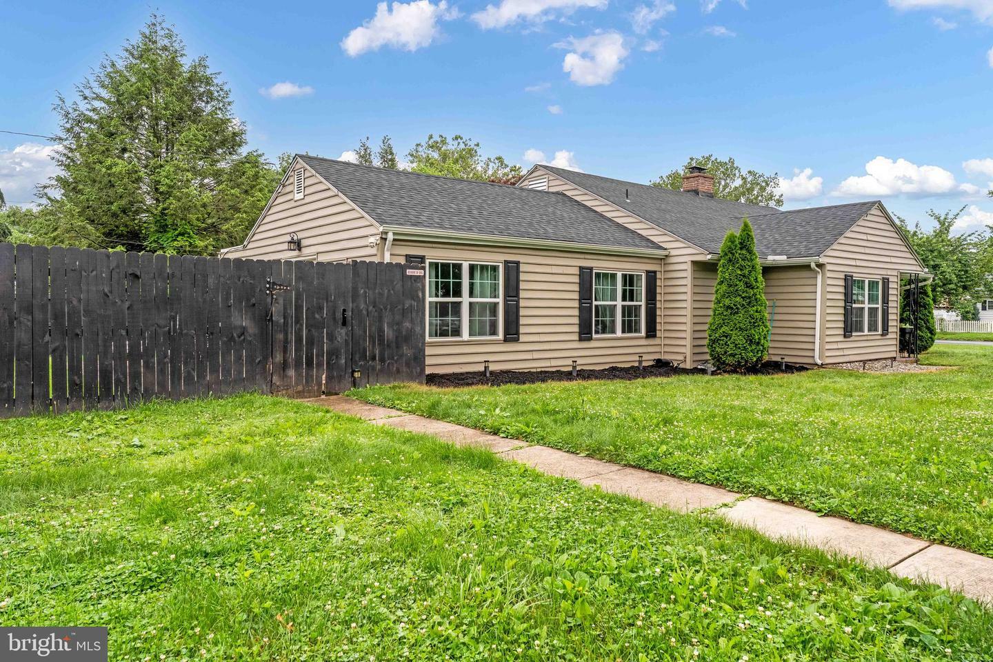 Property Photo: 205 Estherton Street PA 17110