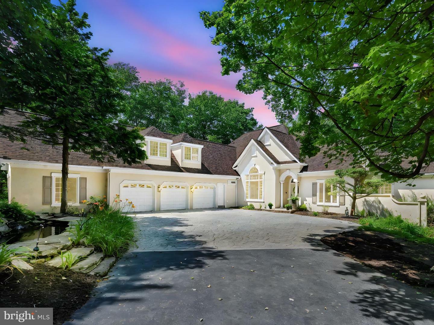 Property Photo:  1035 Hill Road  PA 19565 
