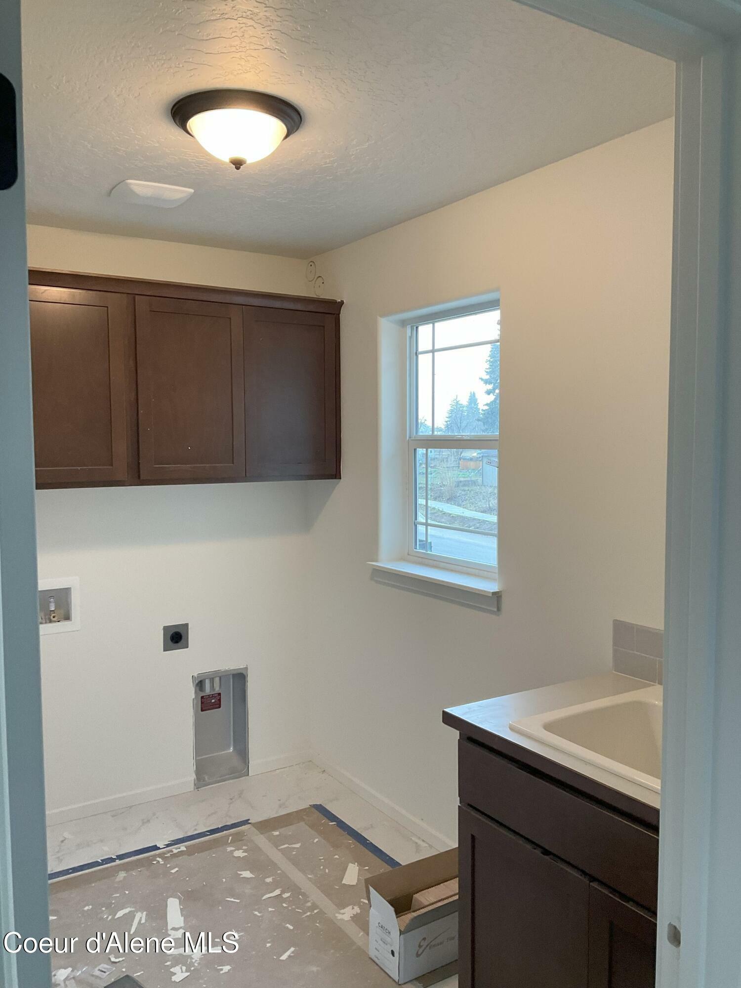 Property Photo: 327 S Treeline Street WA 99001