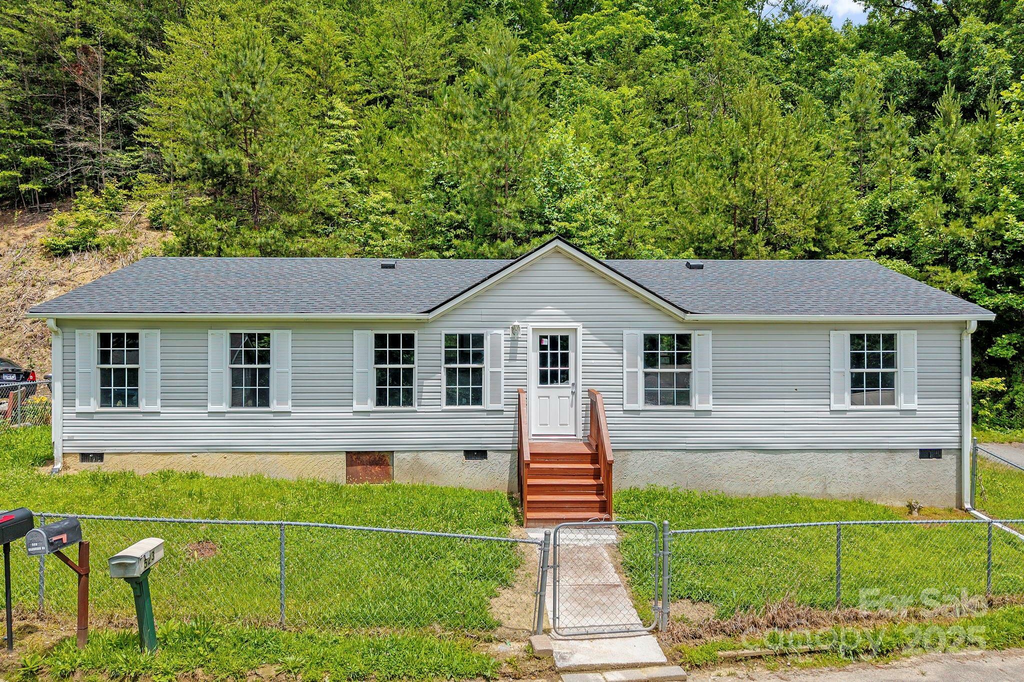 518 Primrose Drive  Asheville NC 28806 photo