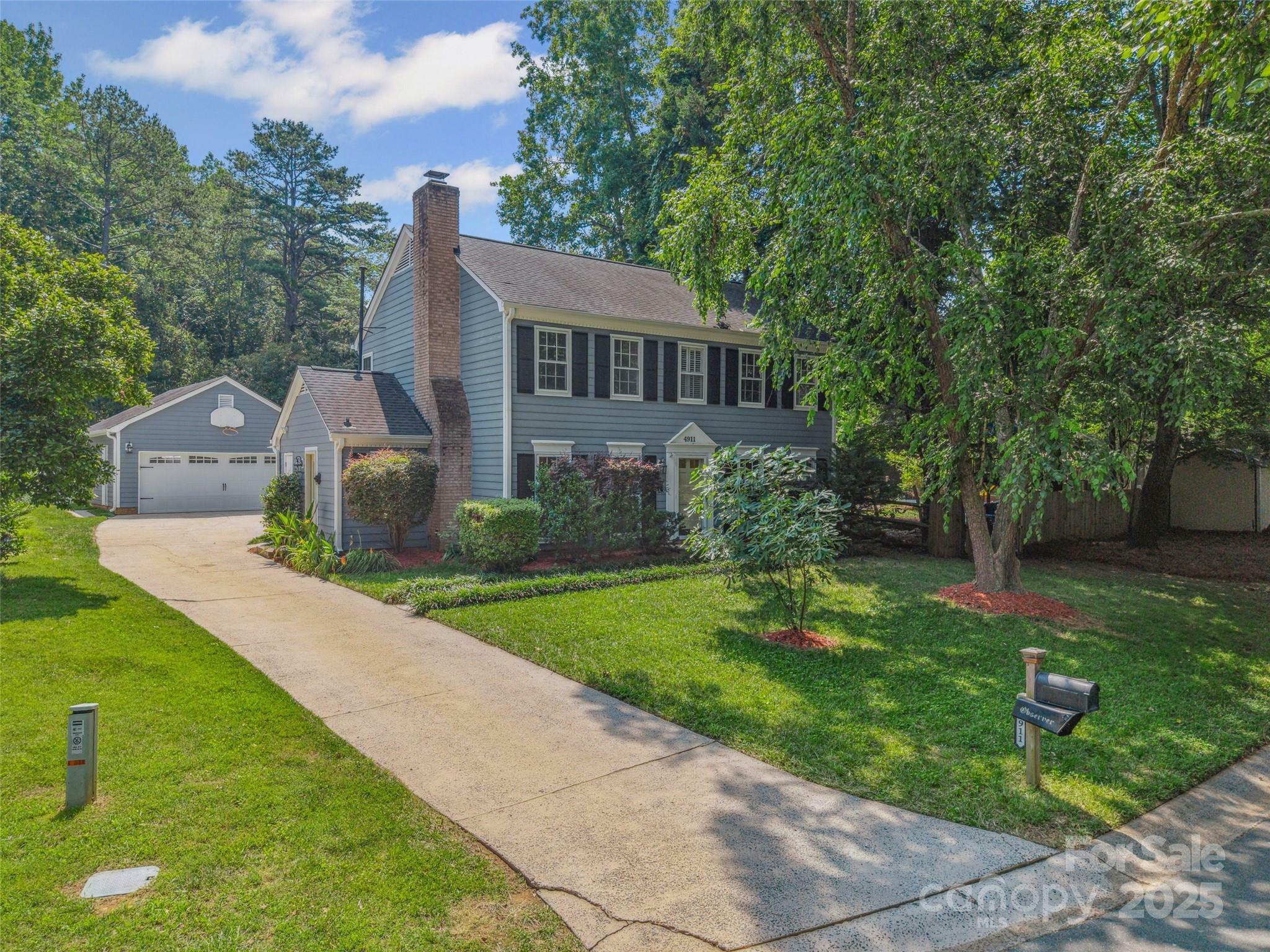 Property Photo: 4911 Rivergreen Lane NC 28227