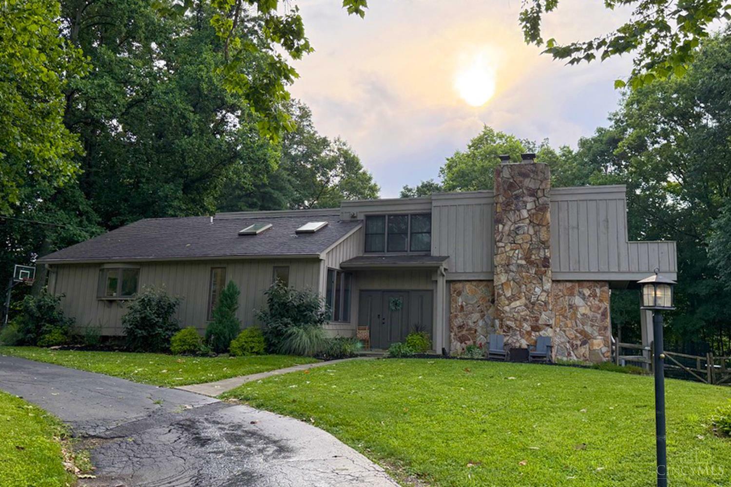 Property Photo:  6579 Kentuckyview Drive  OH 45230 