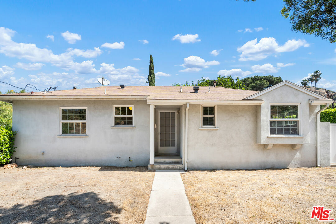 Property Photo: 10101 Roscoe Blvd CA 91352