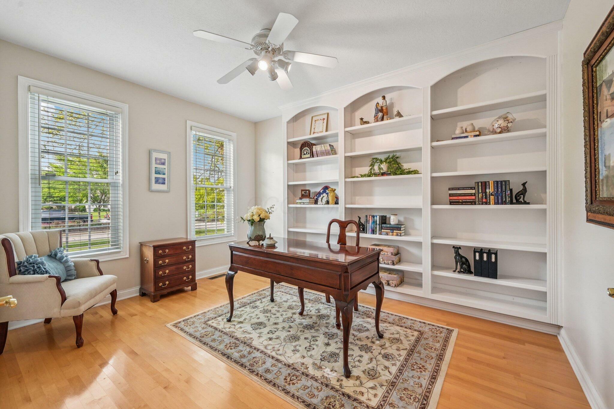 Property Photo: 6150 Heritage Lakes Drive OH 43026