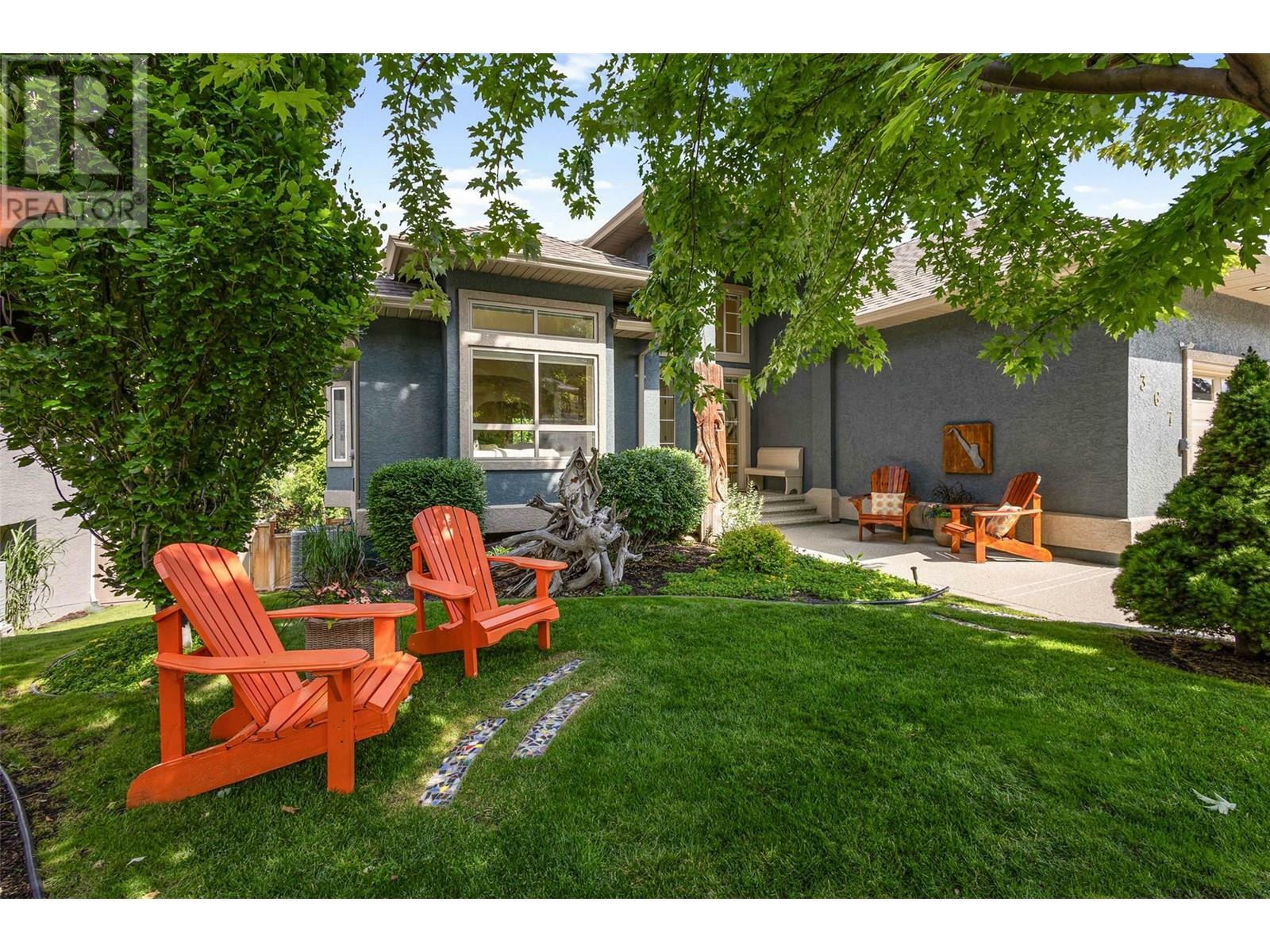 Property Photo: 367 Woodpark Crescent BC V1V 2L1