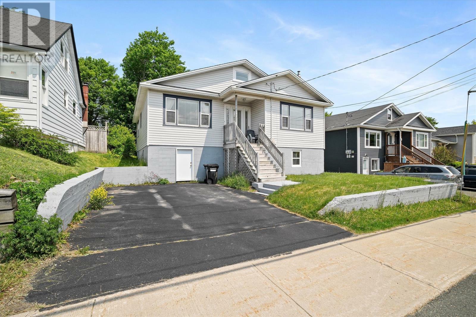 Photo de la propriété: 398 Hamilton Avenue Extension NL A1E 1K3