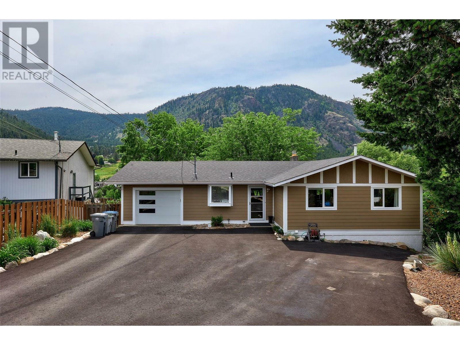 Property Photo: 1197 Highridge Drive BC V2C 5G5