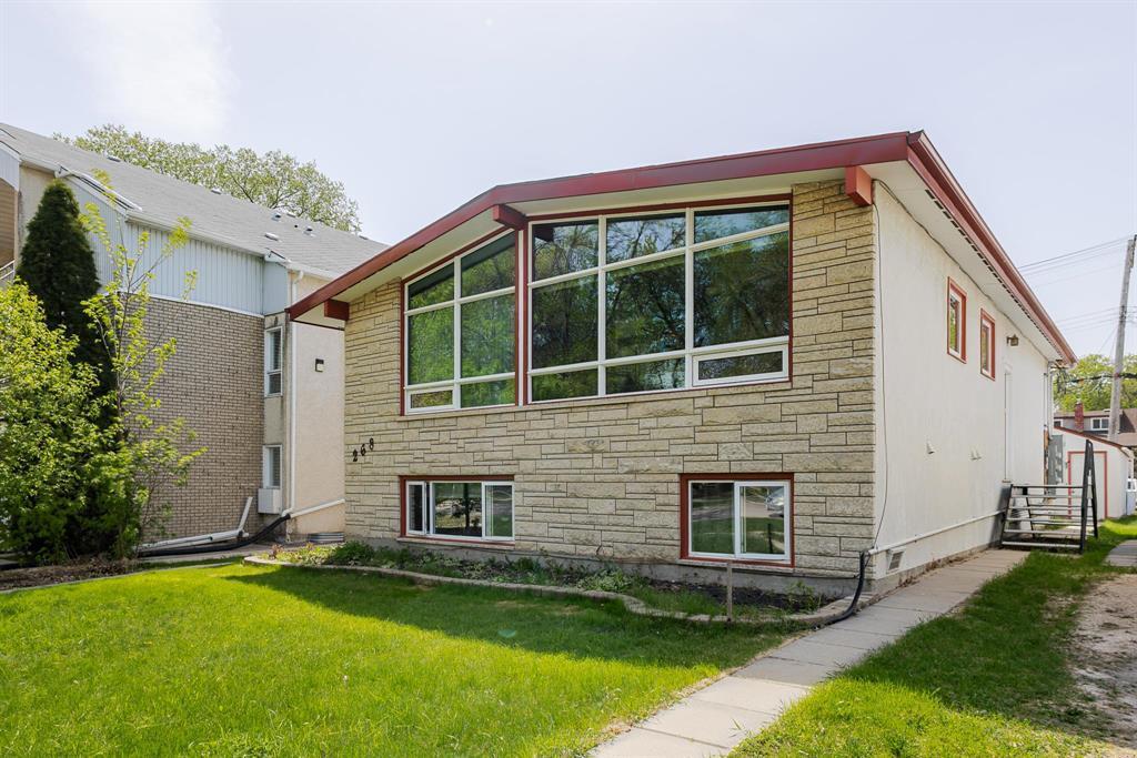 Property Photo: 268 Dollard Boulevard MB R2H 0M8