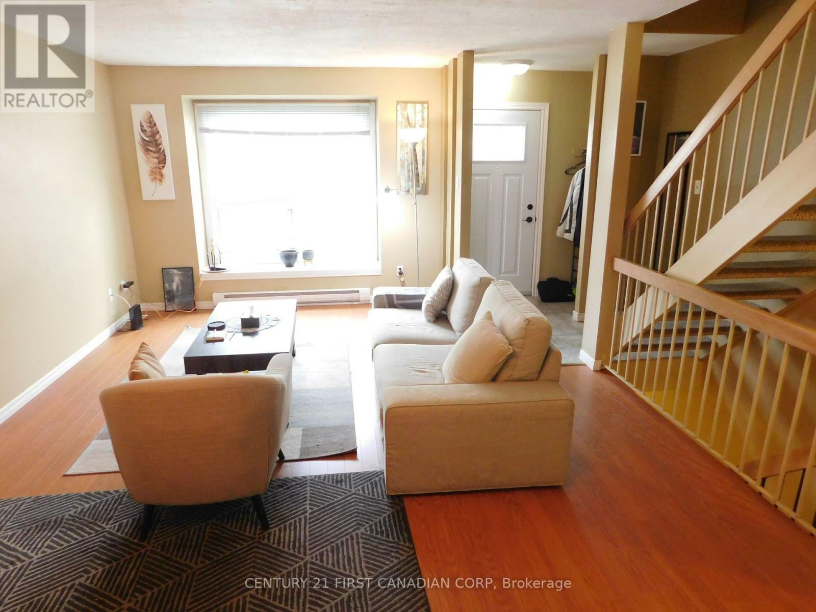 Property Photo: 253 Taylor Street 22 ON N5Y 2J6