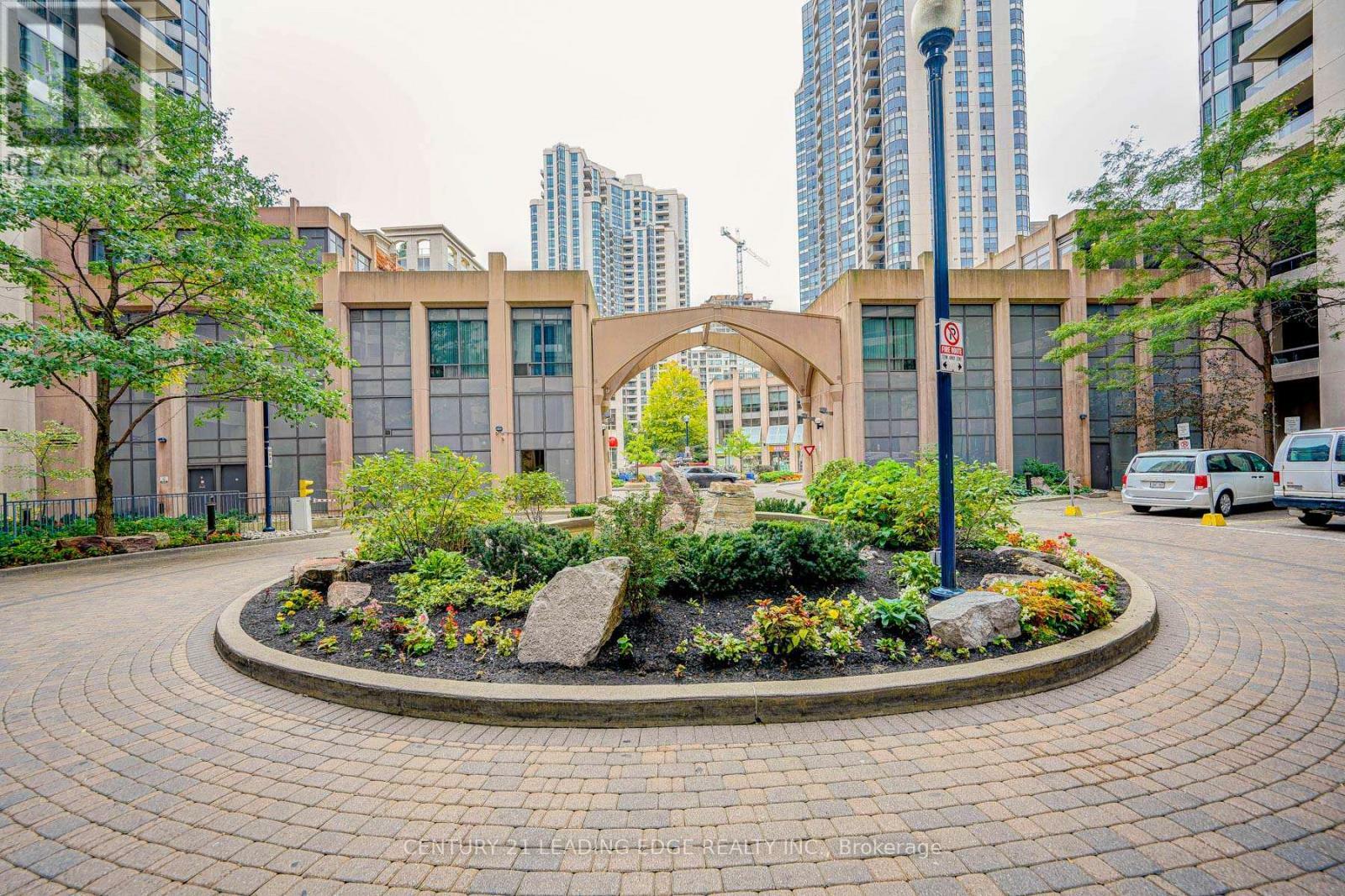 Property Photo: 15 Northtown Way 624 ON M2N 7A2