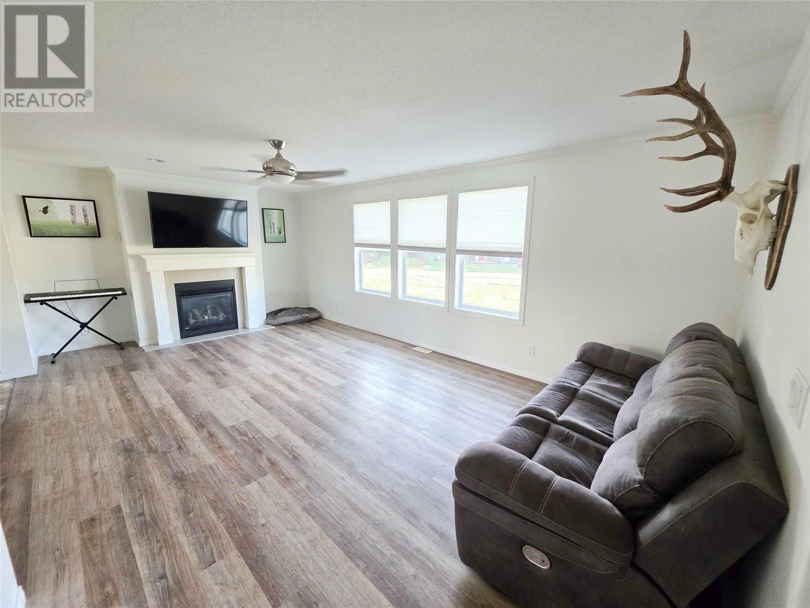Photo de la propriété: 4811 Bissette Drive BC V0C 2C0