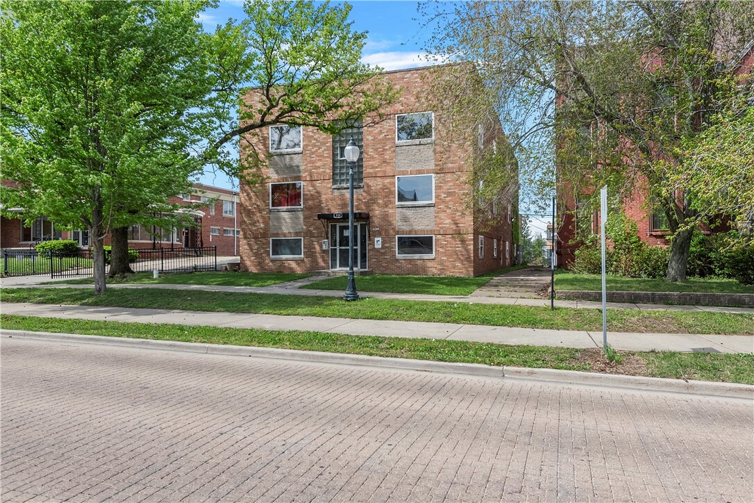 320 W Main Street  Decatur IL 62522 photo