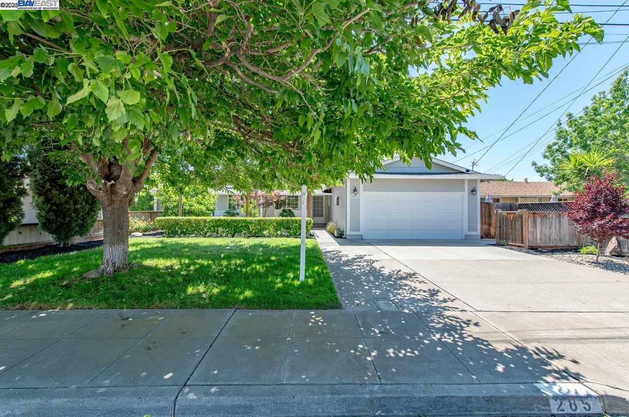 285 Edythe St  Livermore CA 94550 photo