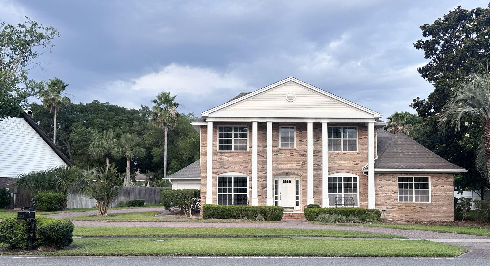 Property Photo:  70 E Country Club Drive  FL 32541 