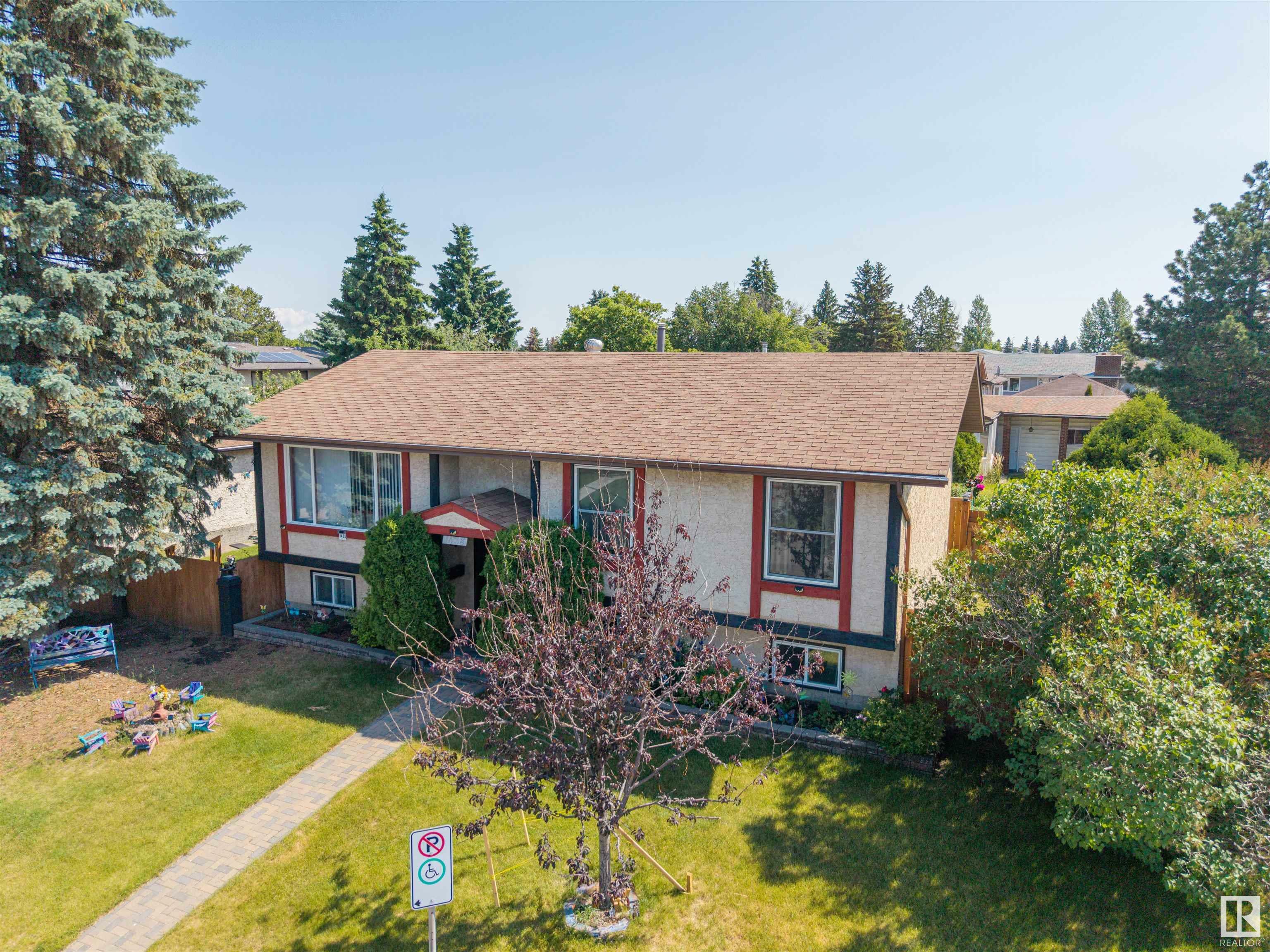 1435 53 Street NW  Edmonton AB T6L 2Y9 photo