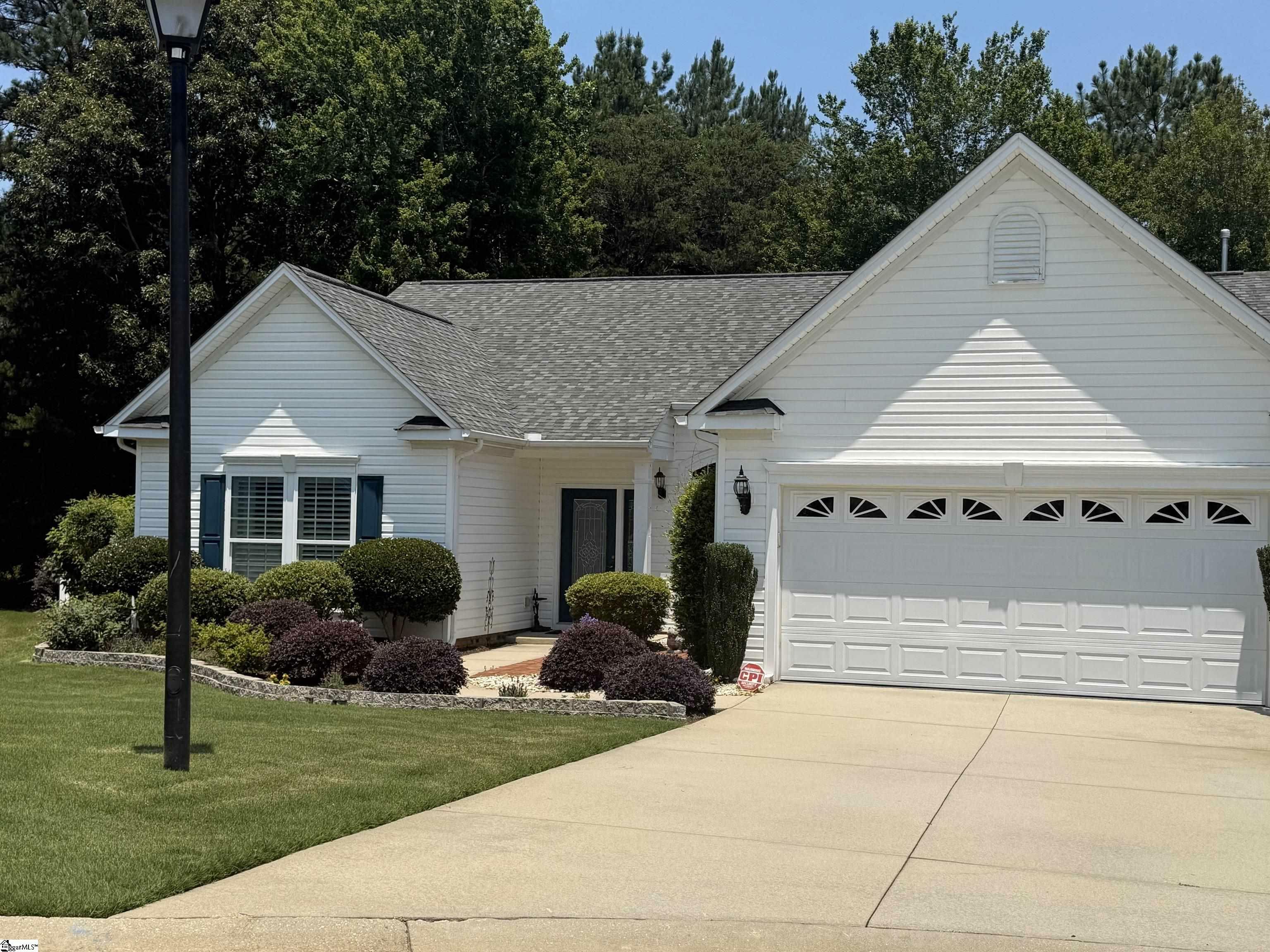 Property Photo: 9 Kenton Finch Court SC 29681